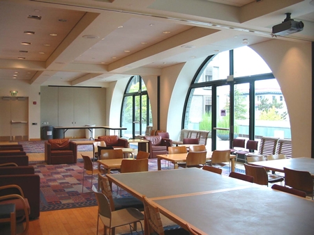 Wozniak Lounge, inside